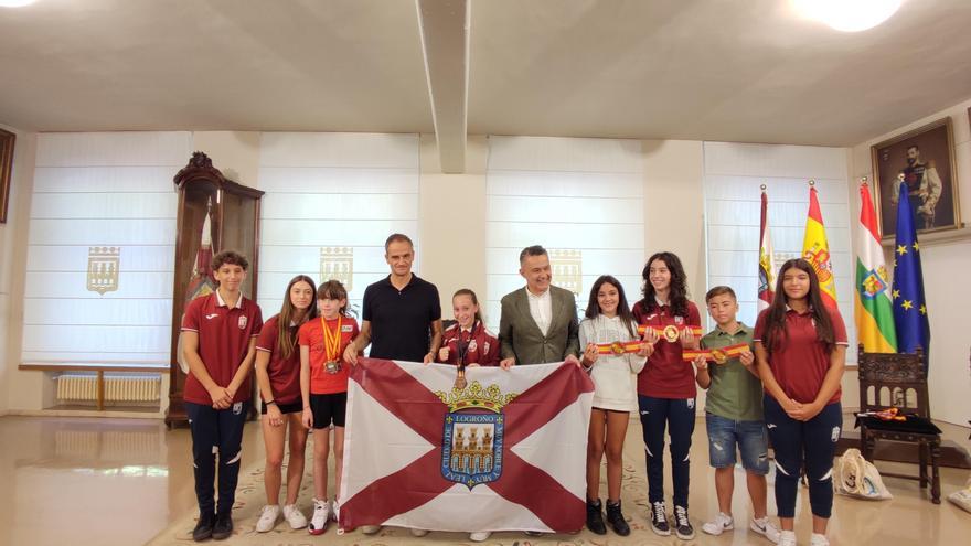 Recibimiento a los boxeadores escolares de los campeonatos de España / Foto: Ayuntamiento de Logroño