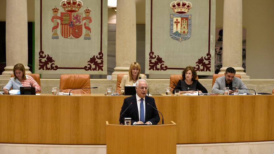 Ceniceros en el Parlamento de La Rioja