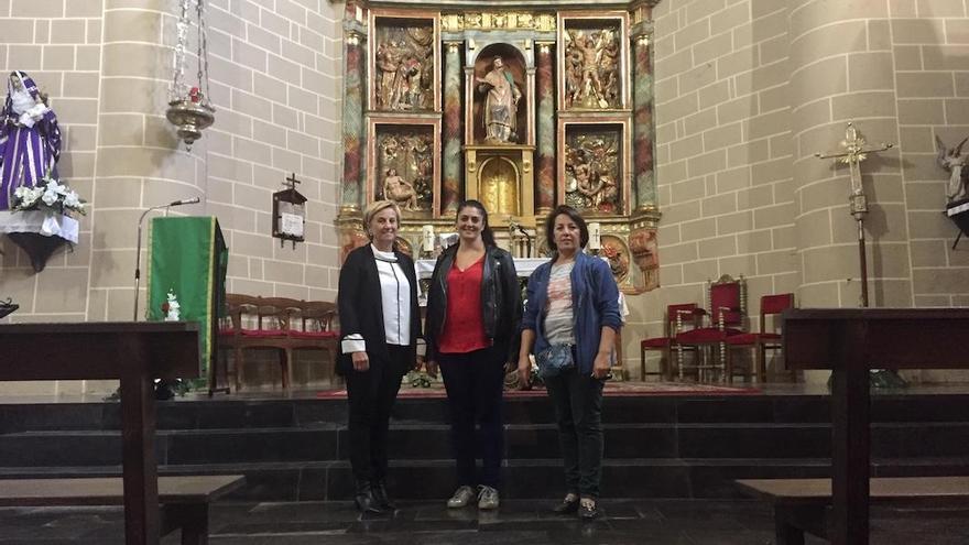 Leonor González Menorca visita la iglesia de Galilea