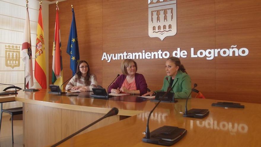 Encuentro de coros en el Ayuntamiento de Logroño