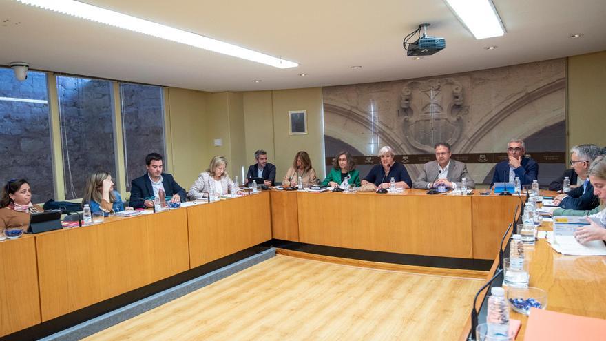 Comisión, Gobierno de La Rioja, Luis Cacho, Consejería