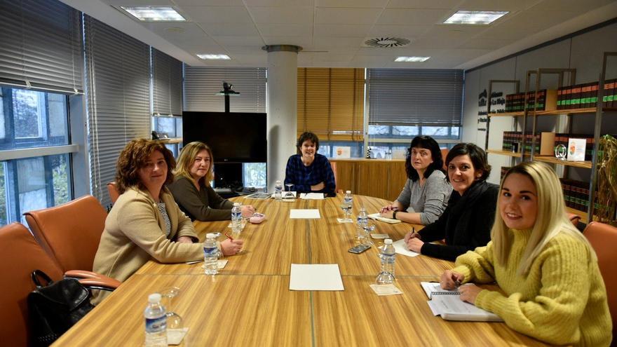 Gobierno de La Rioja, Plataforma 8M, reunión