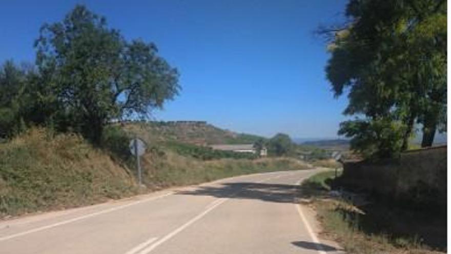 carretera LR-260 en Corera