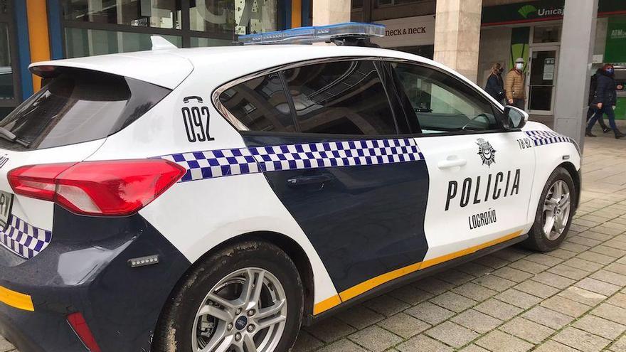coche de policía local de Logroño
