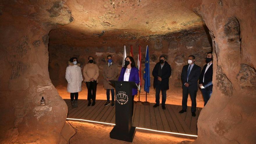 inauguración de las cuevas de los 100 pilares de arnedo
