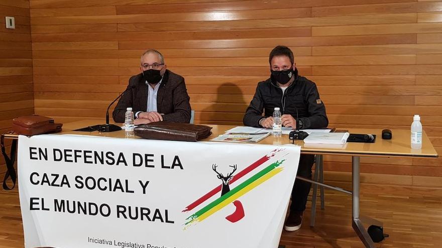 Alberto Gil-Albert y Eduardo Cornejo, Federación Caza