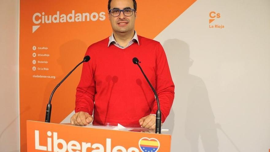 Alberto Reyes, Ciudadanos