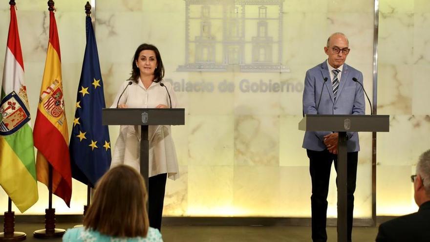 Rueda de prensa de Concha Andreu y Juan Carlos Ayala