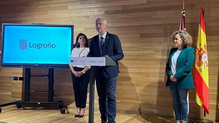 Concha Andreu, Pablo Hermoso de Mendoza y Beatriz Arraiz informan sobre Logroño Enópolis