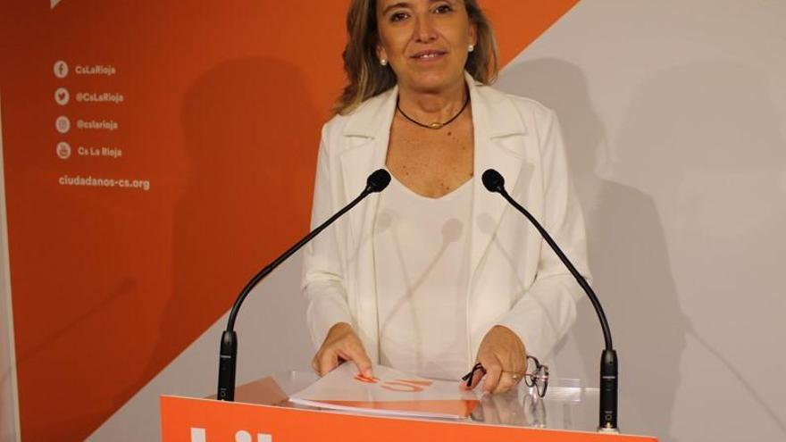 Belinda León, cs