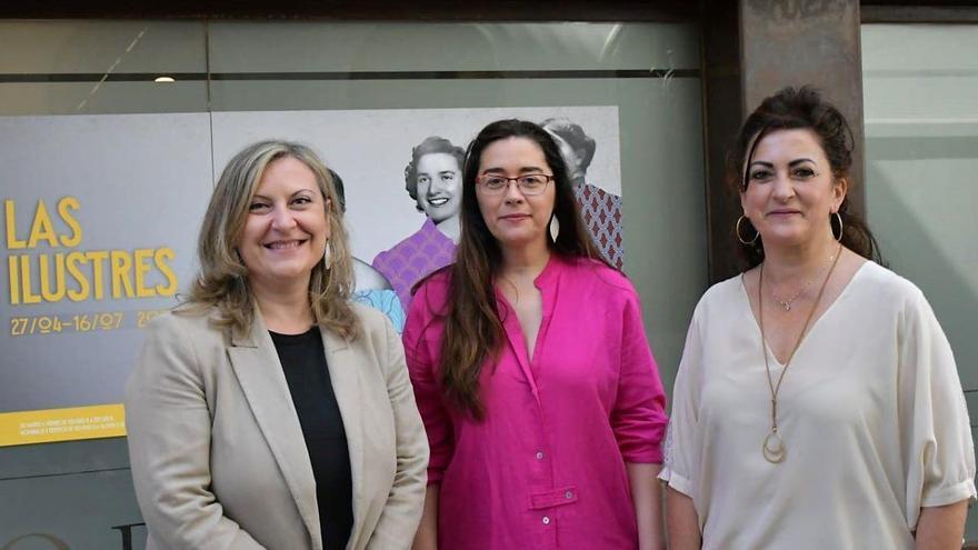 Emilia Fernández, Elisa Garrido y Concha Andreu. PSOE